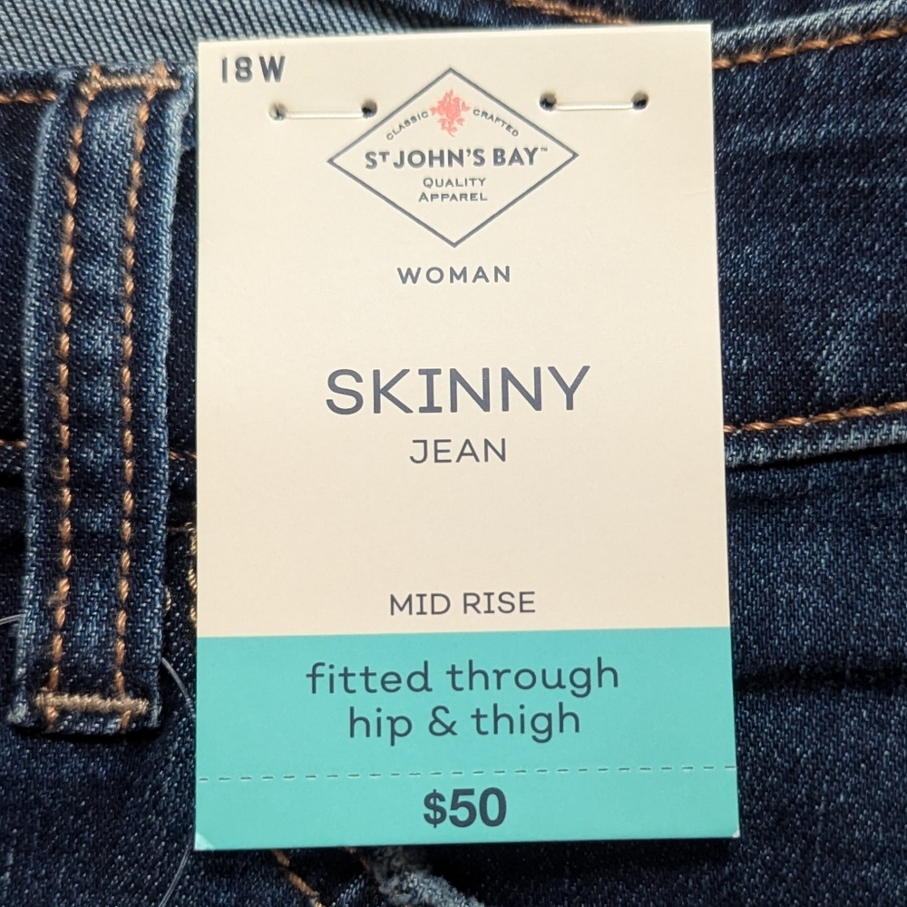 ➕ St John's Bay Skinny Mid Rise Jeans | Size 18W - Picture 5 of 7